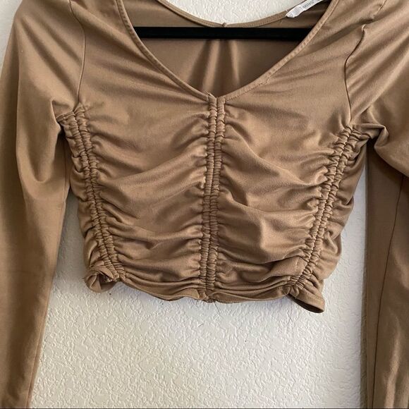 Tan Cropped Ruched Long Sleeve Going Out Top - Picture 7 of 9